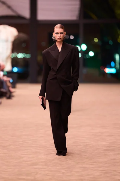 Look 36